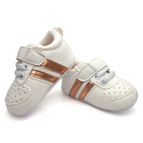 Baby Boy Sneakers Wit met Gouden Strepen