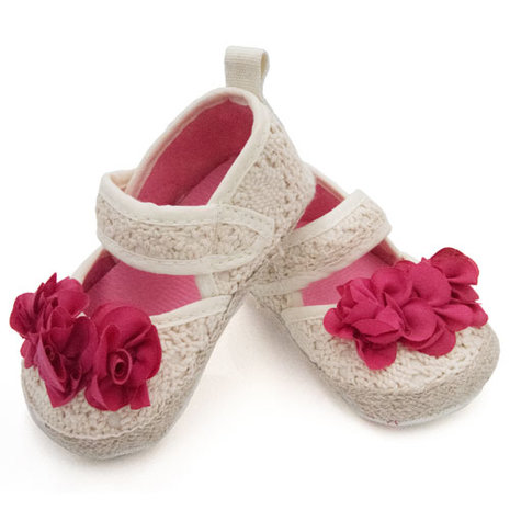 Baby schoenen beige met rode bloem